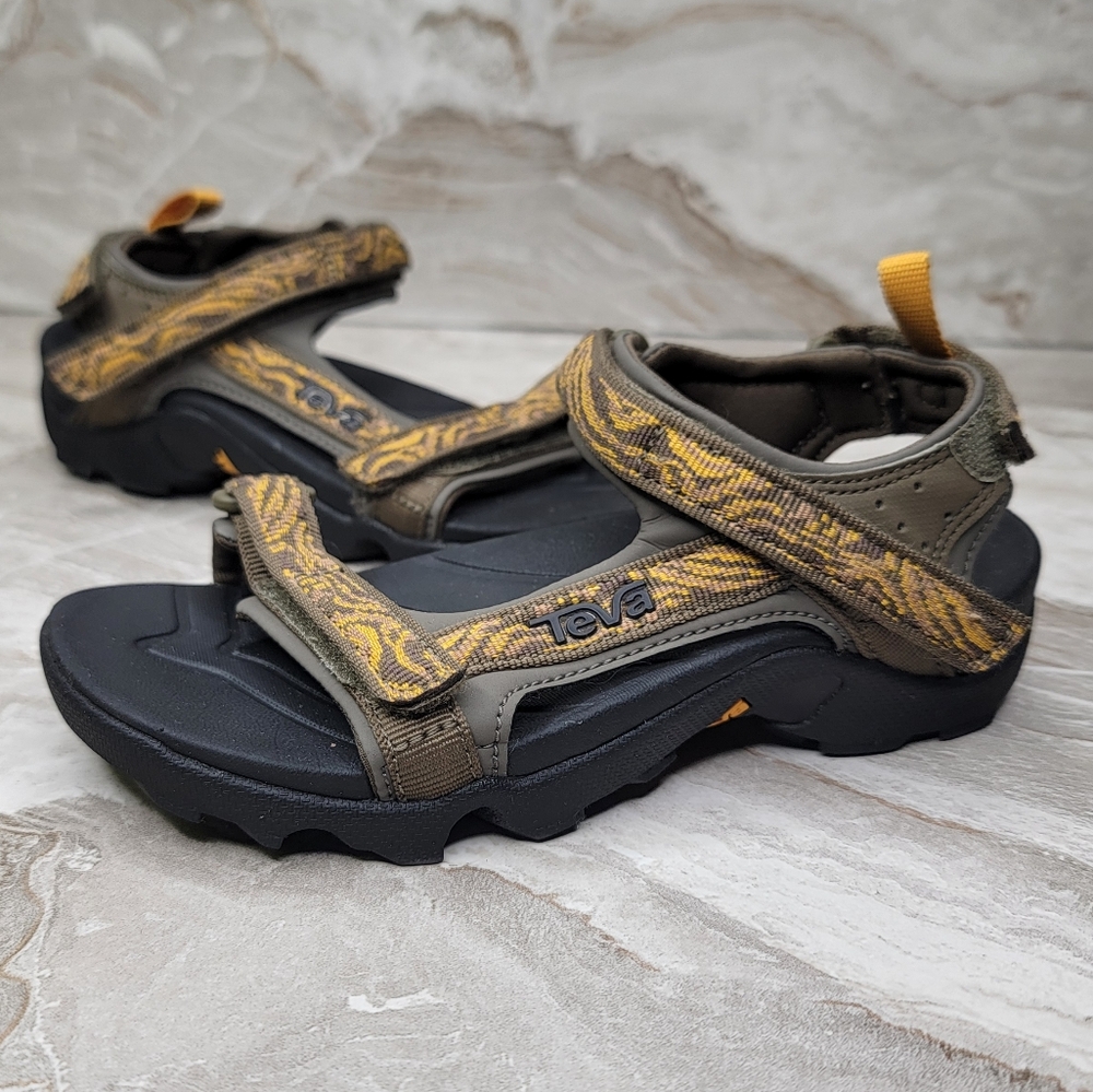 Teva Brown and Black Kids Youth Size 2 Sandals Straps Strappy Yellow Gold